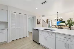 13171 Whitehaven Ln, Fort Myers, FL 33966 - Photo 7