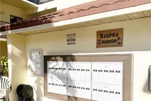 11220 Caravel Cir, Fort Myers, FL 33908 - Photo 7