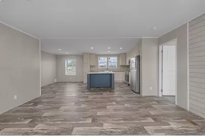 864 Yacht Club Way NW, Moore Haven, FL 33471 - Photo 9