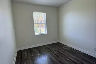 8036 Buttercup Cir, Labelle, FL 33935 - Photo 7