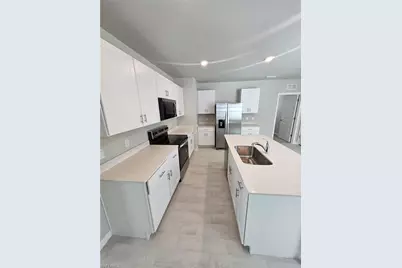 11162 Sunset Preserve Dr, Fort Myers, FL 33905 - Photo 5