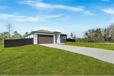 1935 Holyoke Ave, Lehigh Acres, FL 33972 - Photo 9