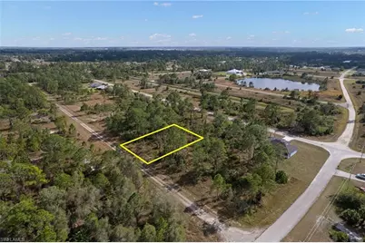 1018 Chandlee St, Lehigh Acres, FL 33974 - Photo 17