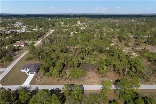 1018 Chandlee St, Lehigh Acres, FL 33974 - Photo 9