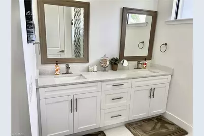 915 SW Embers Ter, Cape Coral, FL 33991 - Photo 17