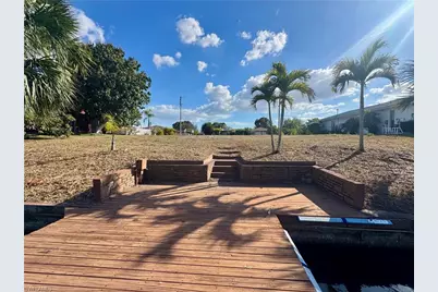 819 SE 33rd Ter, Cape Coral, FL 33904 - Photo 15