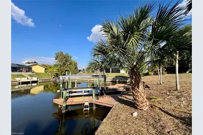 819 SE 33rd Ter, Cape Coral, FL 33904 - Photo 13