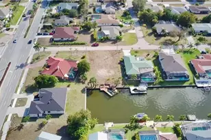 819 SE 33rd Terrace, Cape Coral, FL 33904 - Photo 19