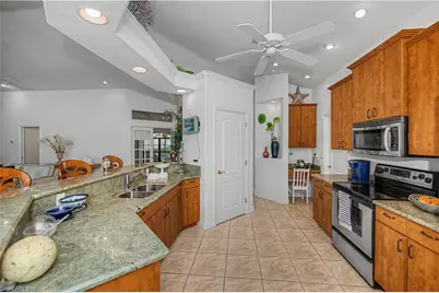 3229 SE 1st Ct, Cape Coral, FL 33904 - Photo 15