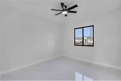 1810 NE 6th Pl, Cape Coral, FL 33909 - Photo 21