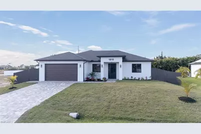 1810 NE 6th Pl, Cape Coral, FL 33909 - Photo 1