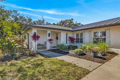 5336 Chippendale Cir W, Fort Myers, FL 33919 - Photo 3