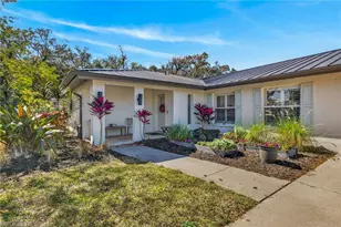 5336 Chippendale Cir W, Fort Myers, FL 33919 - Photo 3