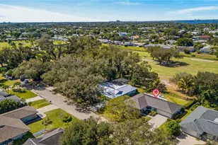 5336 Chippendale Cir W, Fort Myers, FL 33919 - Photo 41