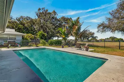 5336 Chippendale Cir W, Fort Myers, FL 33919 - Photo 35