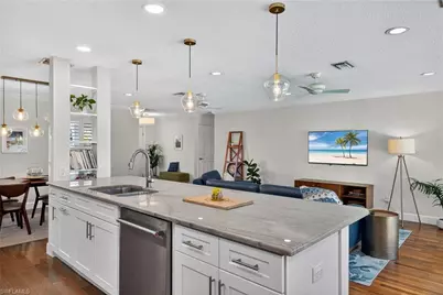 5336 Chippendale Cir W, Fort Myers, FL 33919 - Photo 17