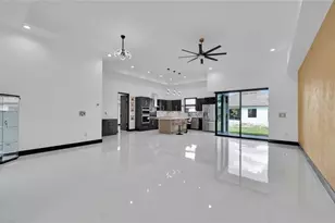 113 SW 37th Ave, Cape Coral, FL 33991 - Photo 7