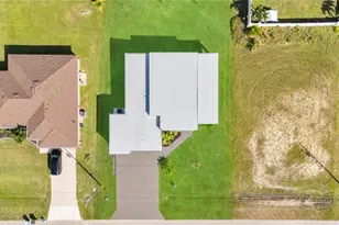 113 SW 37th Ave, Cape Coral, FL 33991 - Photo 5