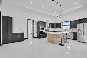 113 SW 37th Ave, Cape Coral, FL 33991 - Photo 9