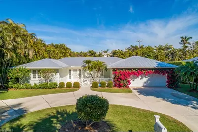 549 7th Ave N, Naples, FL 34102 - Photo 1