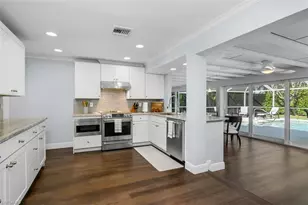 549 7th Ave N, Naples, FL 34102 - Photo 17