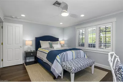 549 7th Ave N, Naples, FL 34102 - Photo 11