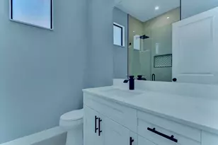 718 Bedford Point Ave, Lehigh Acres, FL 33974 - Photo 11