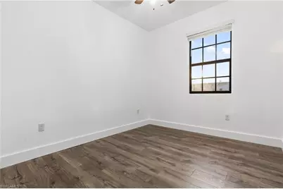 1131 SW 7th Ave, Florida City, FL 33034 - Photo 17