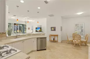 10555 Diamante Way, Fort Myers, FL 33913 - Photo 11