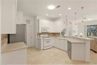 10555 Diamante Way, Fort Myers, FL 33913 - Photo 9