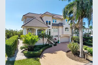 11731 Isle Of Palms Dr, Fort Myers Beach, FL 33931 - Photo 7