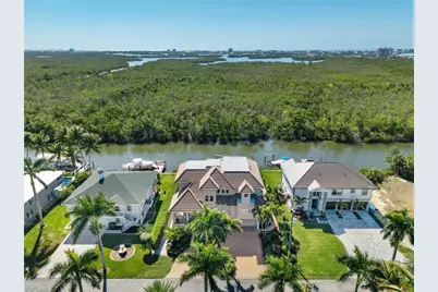 11731 Isle Of Palms Dr, Fort Myers Beach, FL 33931 - Photo 5