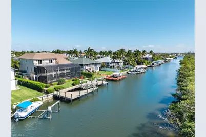 11731 Isle Of Palms Dr, Fort Myers Beach, FL 33931 - Photo 3