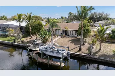 233 SW 42nd Ter, Cape Coral, FL 33914 - Photo 5