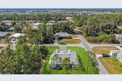 4662 29th St SW, Lehigh Acres, FL 33973 - Photo 33