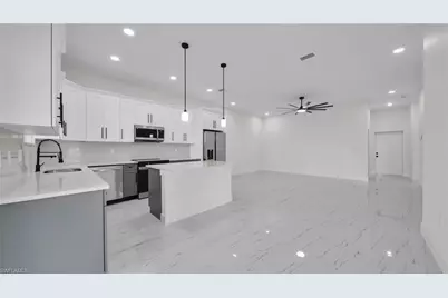 4662 29th St SW, Lehigh Acres, FL 33973 - Photo 11