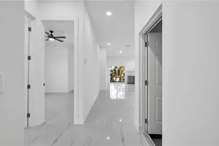 4662 29th St SW, Lehigh Acres, FL 33973 - Photo 5