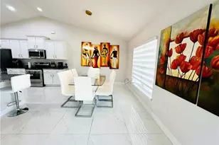 1137 NE 4th Pl, Cape Coral, FL 33909 - Photo 9