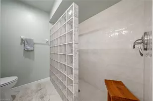 1007 SE 23rd Ave, Cape Coral, FL 33990 - Photo 17