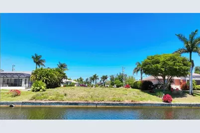 1716 SW 2nd St, Cape Coral, FL 33991 - Photo 5