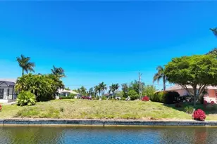 1716 SW 2nd St, Cape Coral, FL 33991 - Photo 5
