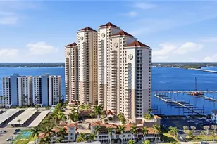 2090 W First St, Fort Myers, FL 33901 - Photo 3