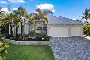 218 Bayshore Dr, Cape Coral, FL 33904 - Photo 7