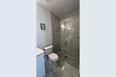 201 NW 3rd Ln, Cape Coral, FL 33993 - Photo 23