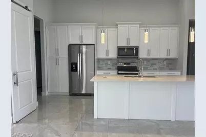 201 NW 3rd Ln, Cape Coral, FL 33993 - Photo 15