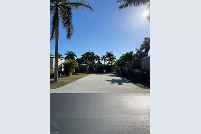 10316 Prairie Iris Trl, Fort Myers, FL 33905 - Photo 3