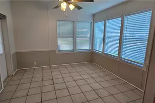 8410 Wagon Wheel Cir, North Fort Myers, FL 33917 - Photo 3