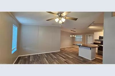 8410 Wagon Wheel Cir, North Fort Myers, FL 33917 - Photo 5