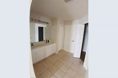 1012 SW 35th Ter, Cape Coral, FL 33914 - Photo 11