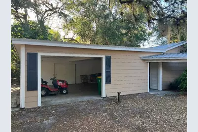 200 Riverview Dr, Labelle, FL 33935 - Photo 5